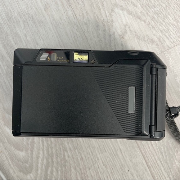 Pentax Mini Sport 35AF Vintage 35mm Point and Shoot film camera - Clean, WORKS - Picture 4 of 11